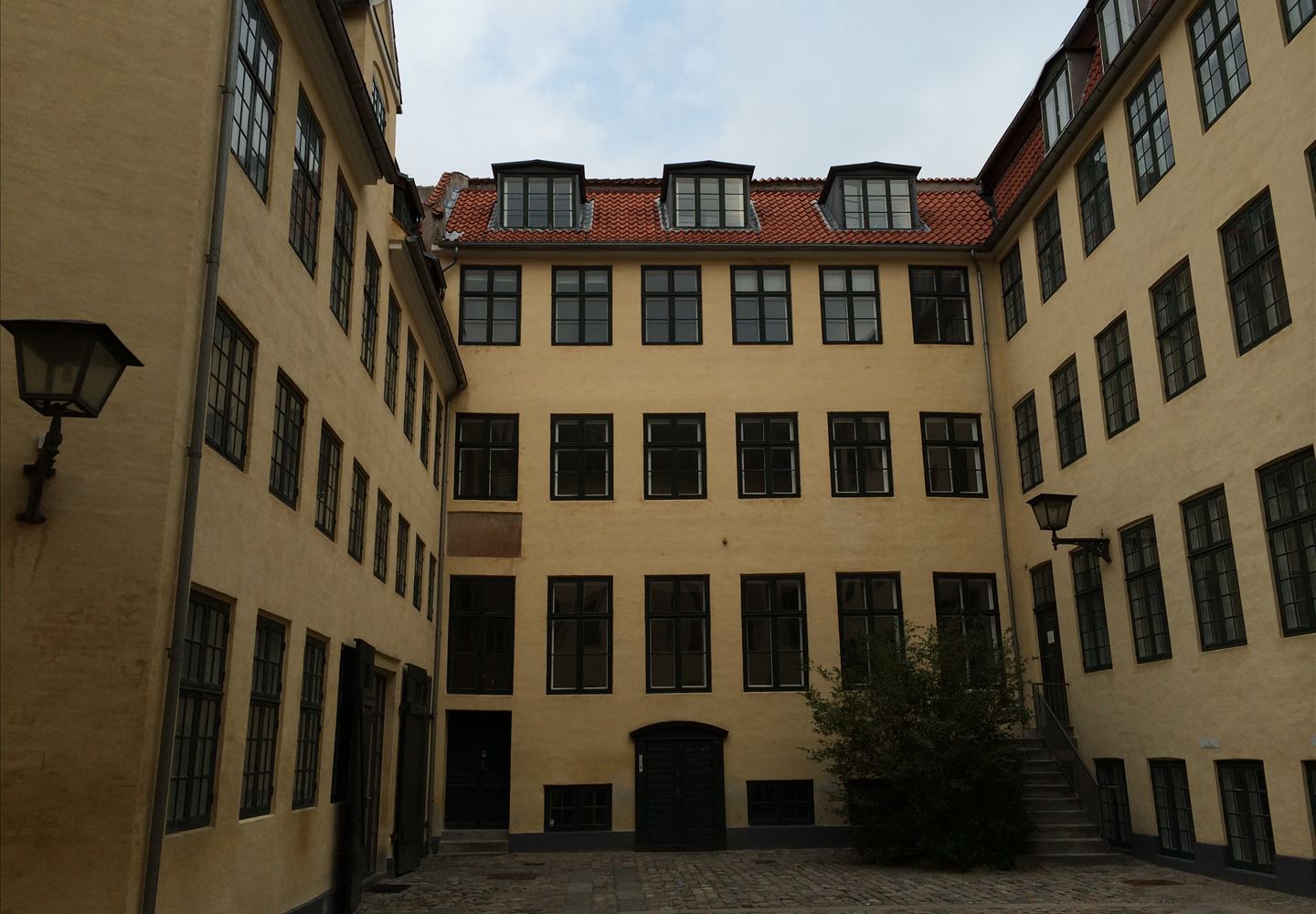 Kvæsthusgade 3A, st. , 1251 København K